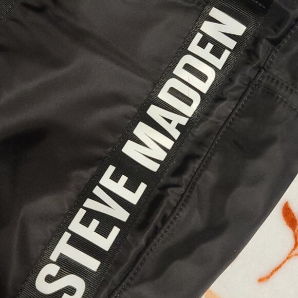 Steve Madden - Picture 2 of 6